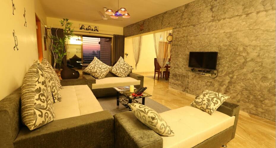 Presidential suite (4 BHK)  in kandivali, Mumbai 2