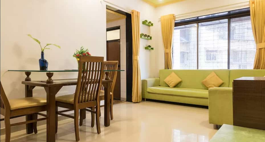 Self catering 1 bedroom apartment in kandivali east, Mumbai 2