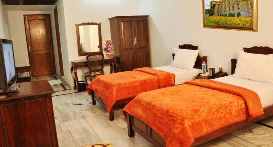 Motel Gajraj Continental, Bahadurgarh 5
