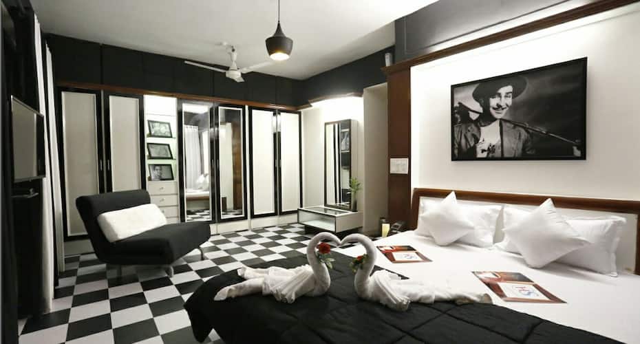 Bollywwod Suite (2 Bedroom) near BKC, Mumbai 3