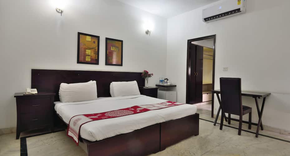 Hotel Woodbridge Managed By Crossroads Hotel, Gurgaon 1