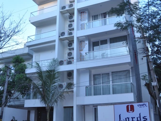 Lords Eco Inn Jayanagar Bangalore Price, Reviews, Photos & Address
