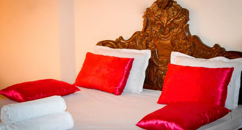 Luxury Suite Presidential by trip4goa, Goa 5