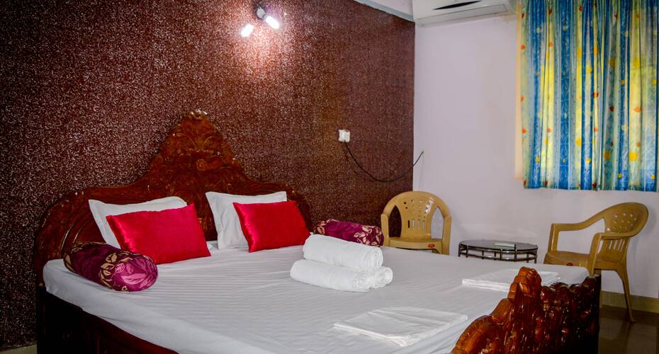 Luxury 1 BHK Private Suite by trip4goa, Goa 4