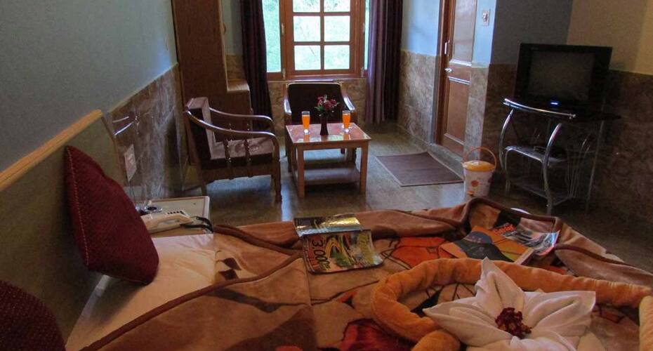 Guru Chhaya Cottages, Manali 2