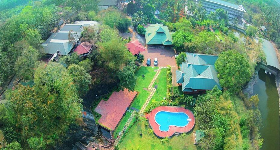 Lords Resort & Spa With Peacock, Thrissur 2