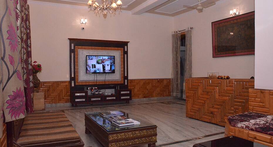 Kamakshi Trekkers Inn, Kangra 5