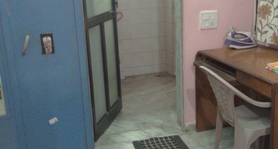Laxmi Niwas HomeStay Chembur Bungalow  Mumbai, Mumbai 2
