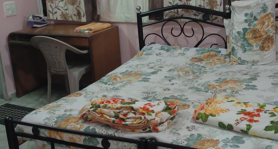 Laxmi Niwas HomeStay Chembur Bungalow  Mumbai, Mumbai 4