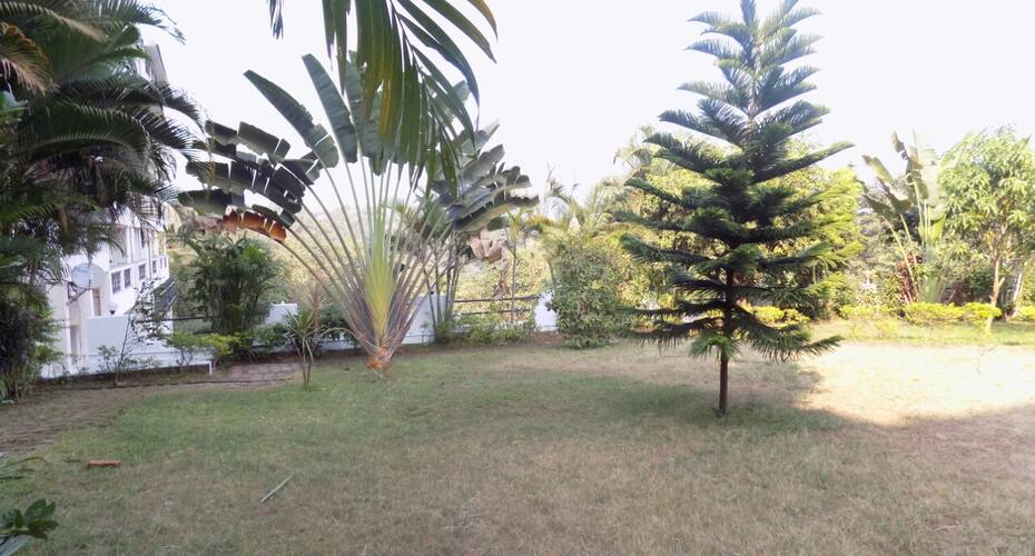 3bhk luxury space for 9-10 pax with pool in North Goa Purple Rooms Goa, Goa 4