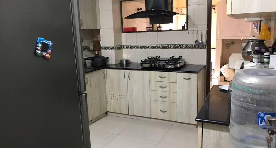 Private room En-suite bathroom Central location, Chennai 2