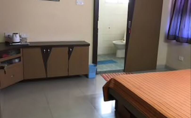 Private room En-suite bathroom Central location, Chennai 5