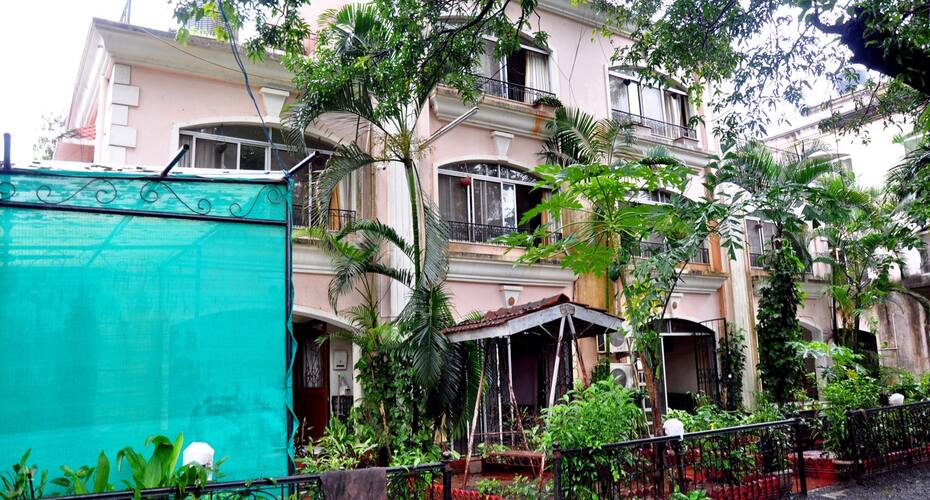 Mount Row House 2 BHK with Shared SWIMMING POOL, Lonavala 4