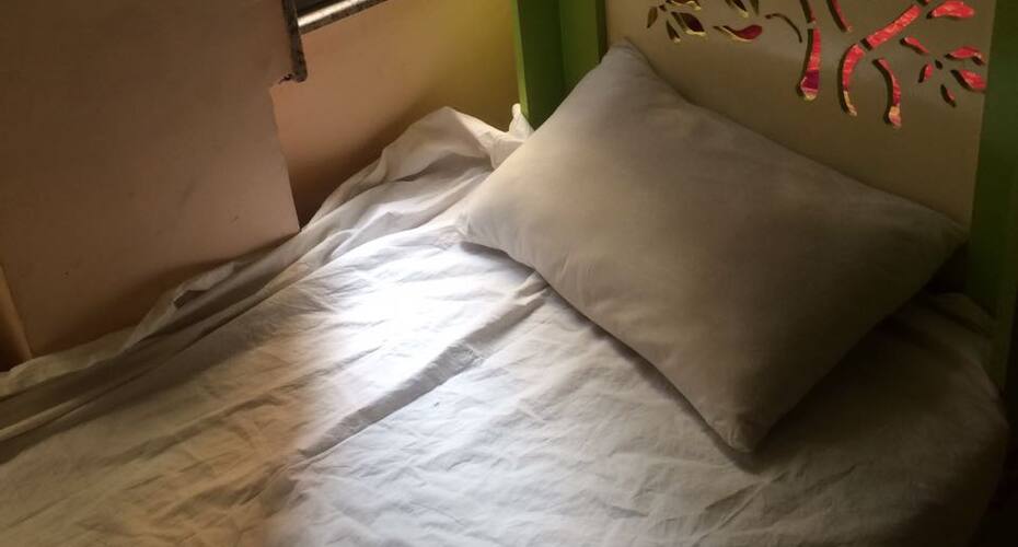 Hotel Orchid Dormitory, Vadodara 2