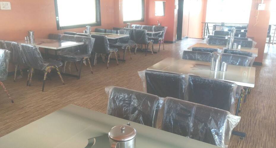 Hotel Dhanlaxmi, Ahmednagar 4
