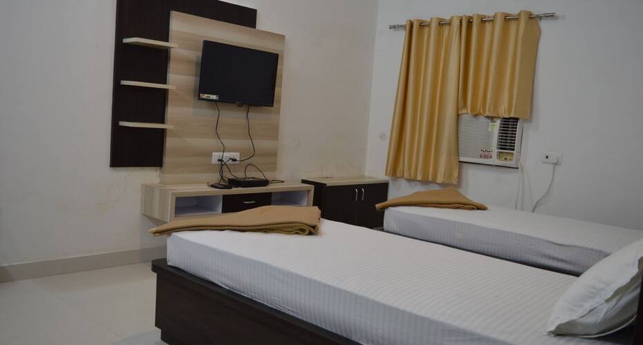 Hotel Nagina Palace, Bodhgaya 4