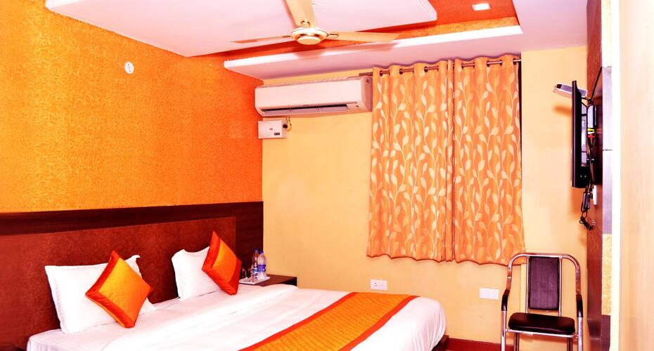 Zingo Hotel Regal INN, Agra 3