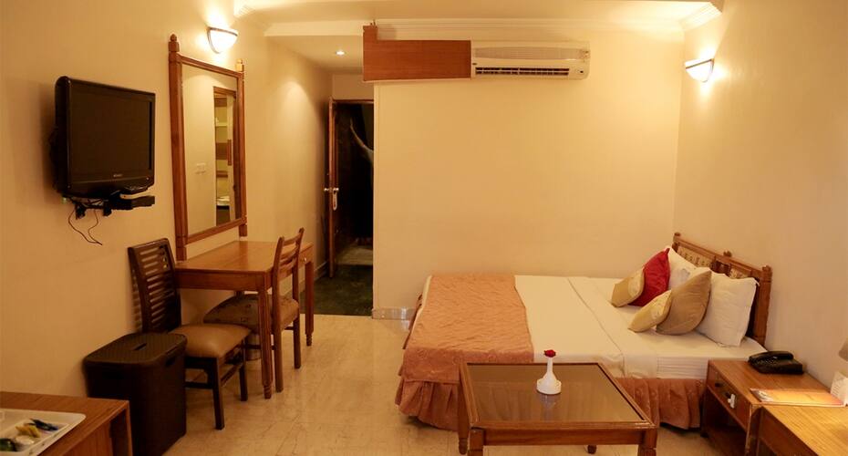 Himanis Hotel, Chandigarh 3