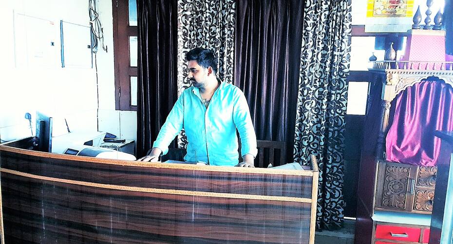 Deep Hotel & Restaurant, Bahadurgarh 5