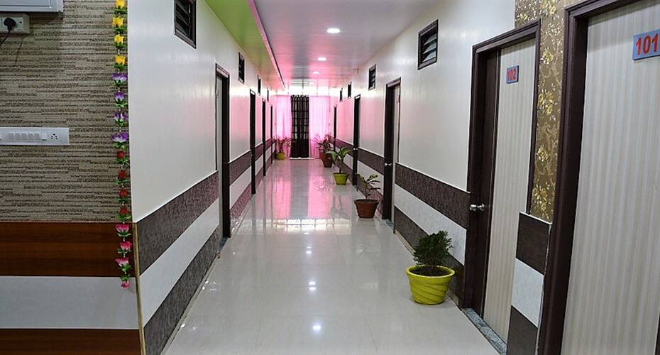 Hotel Paras Residency, Mount Abu 4