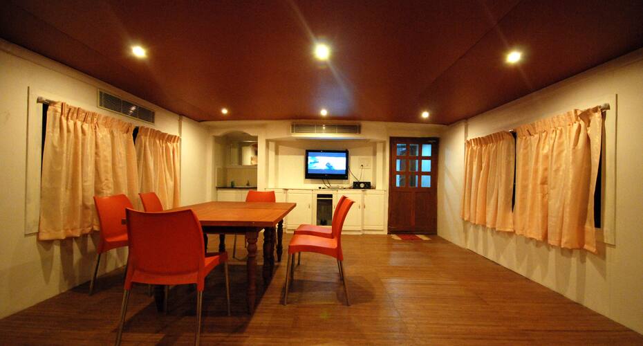 Big B Houseboats, Alleppey 5