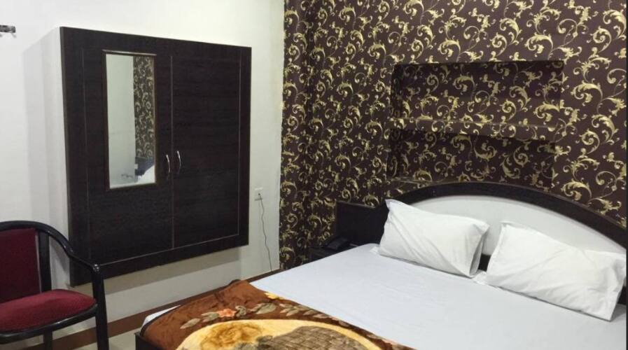 Hotel Ashutosh, Mirzapur 1