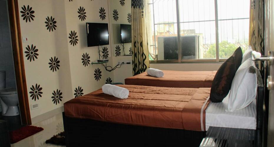 Stay Insta -  3 Bedroom Serviced Apartment, Mumbai 5