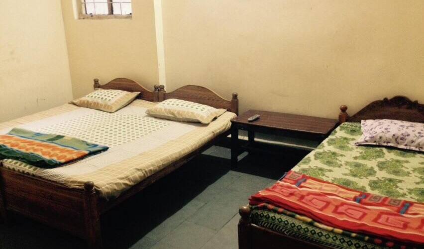 Hotel Raj, Raisen 2