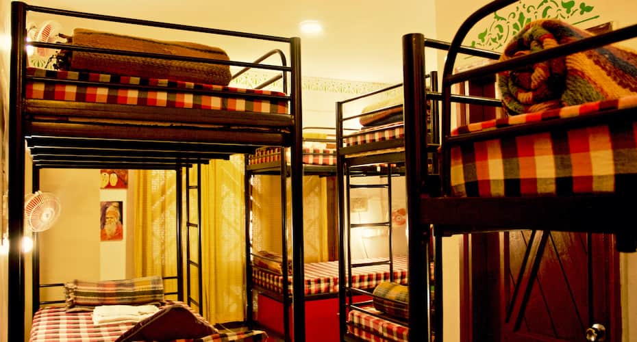 Bed In 8 Bed Ac Mixed Dorm With Ensuite Bathroom At Stops Varanasi, Varanasi 4