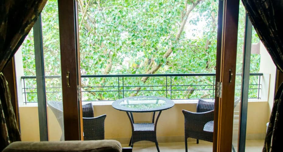 Stay Insta - 3 Bedroom Apartment with Private Terrace and Pool, Goa 3