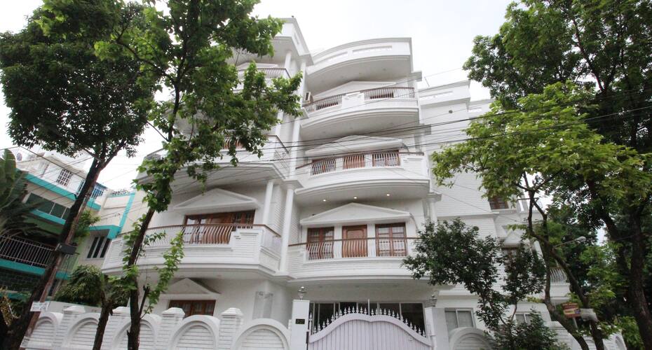 Siesta White House - Cf 277, Kolkata 1