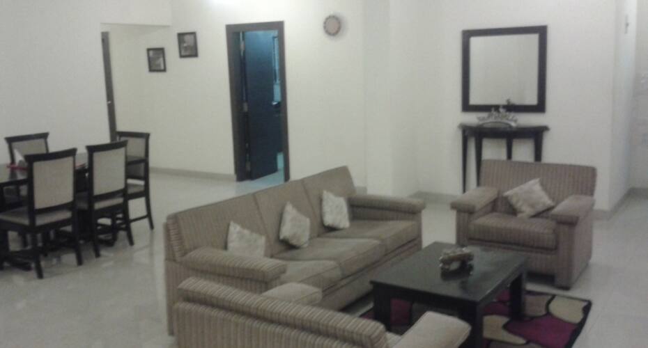 Russell Apartment, Kolkata 4