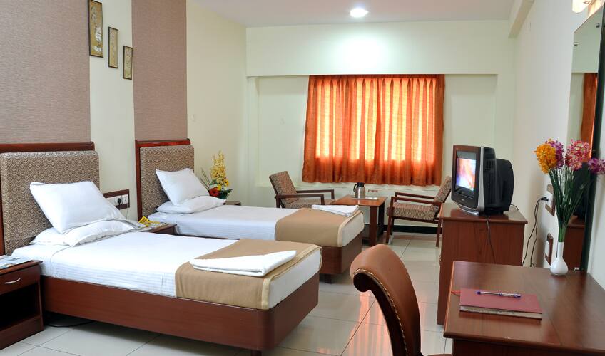 RCR Orchid Business Hotel, Guntur 4