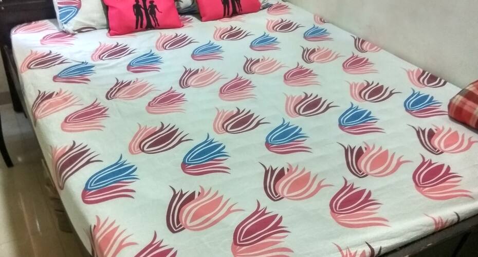 Cozy & comfortable room, Pune 1
