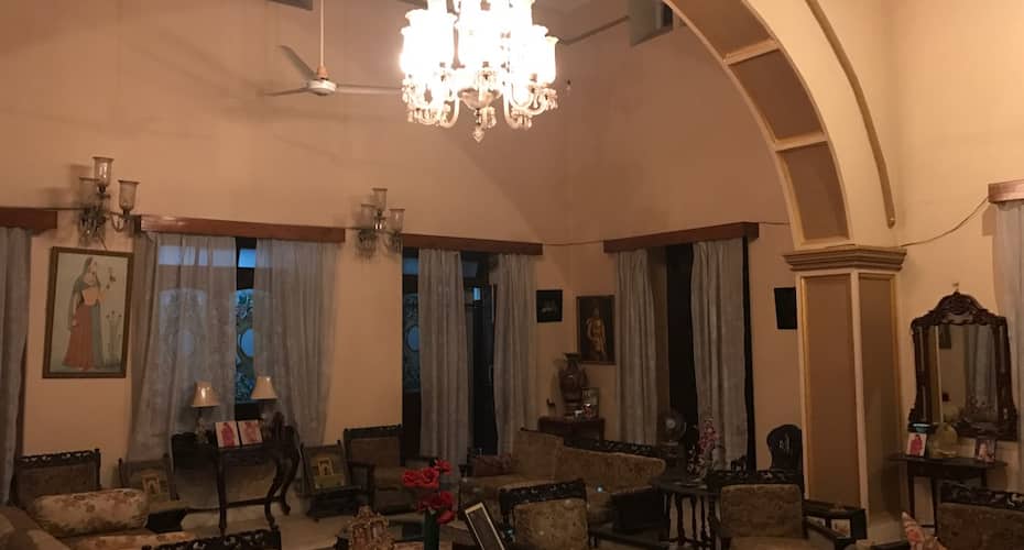 Dera Haveli- Royal heritage homestay- WIFI Bedroom- Centrally located, Gwalior 4