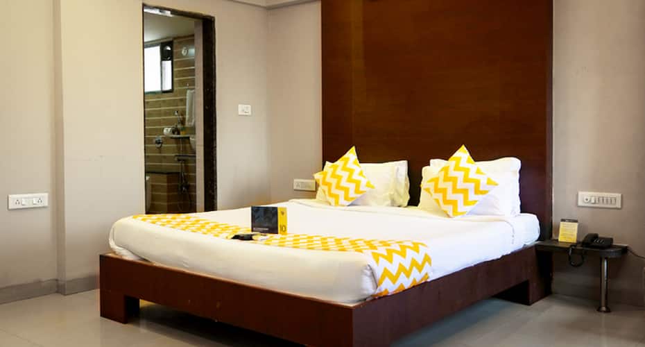 Hotel Ambrosia, Indore 4