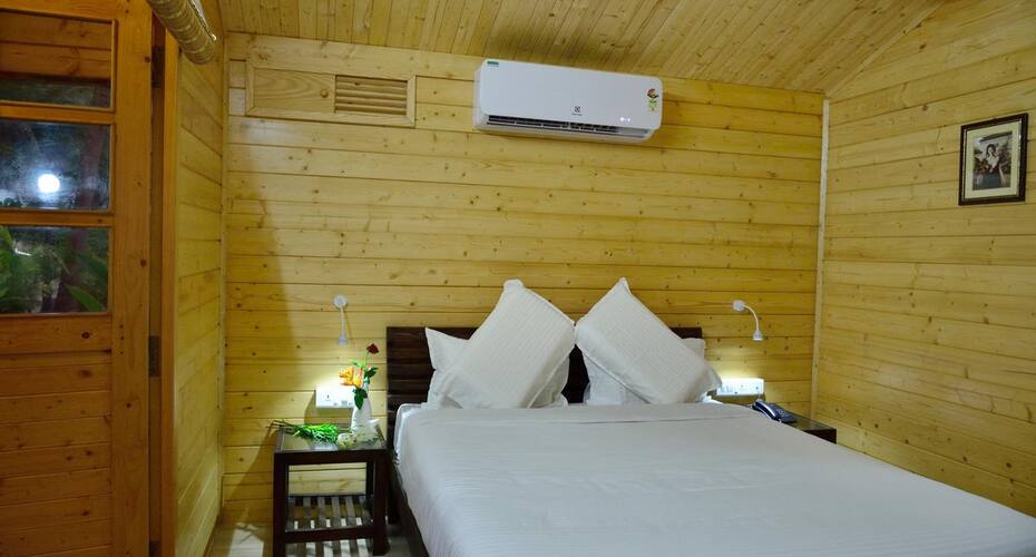 Majestic Beach Comforts, Goa 4