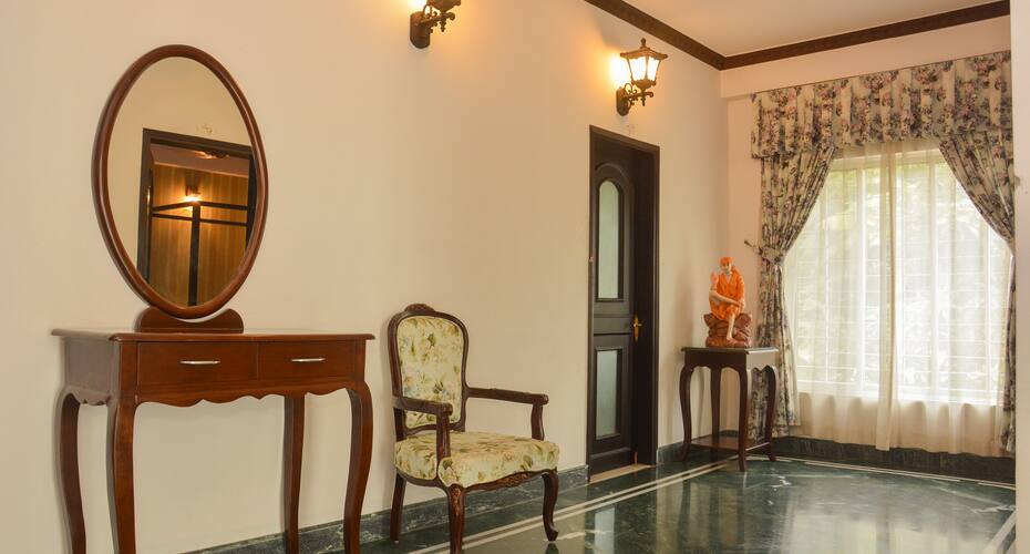 Riverside Colonial Bungalow In The Foot Hills..., Siliguri 4