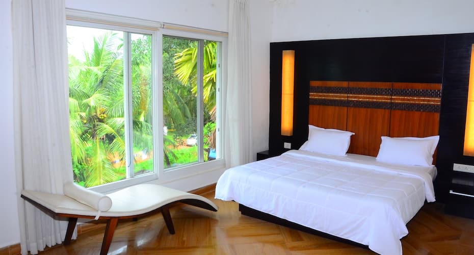Villa Samaara11, Candolim Beach 300mts, luxury 3BR, Goa 1