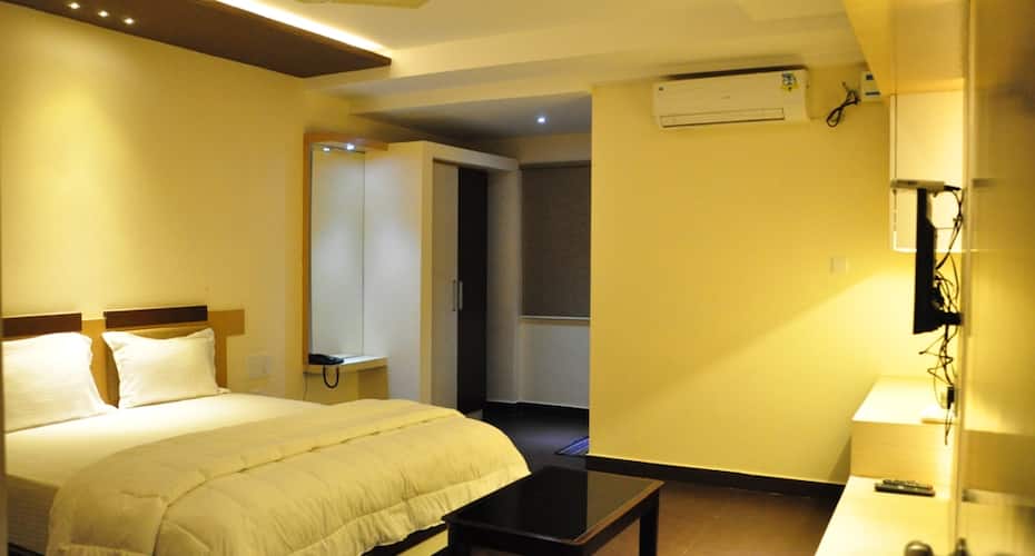 Siri Varshini Inn, Visakhapatnam 2