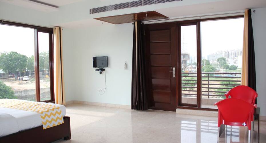 Hotel Zap Stays Sona Road, Gurgaon 3