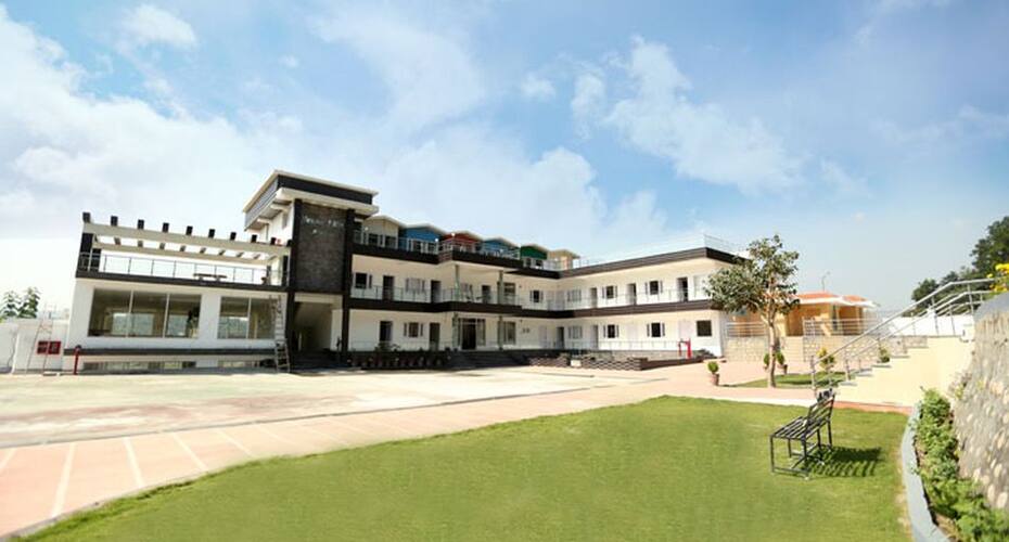 Nauka Hills Resort, Dehradun 3