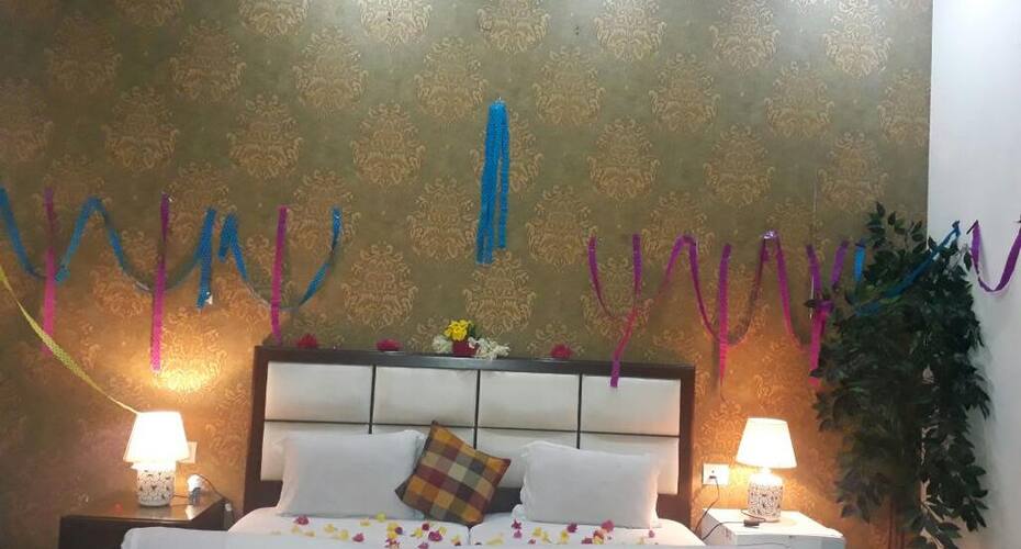 Yoyo Room @Sec 71, Noida 1