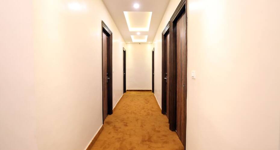 Hotel Royal Wood, Chandigarh 3