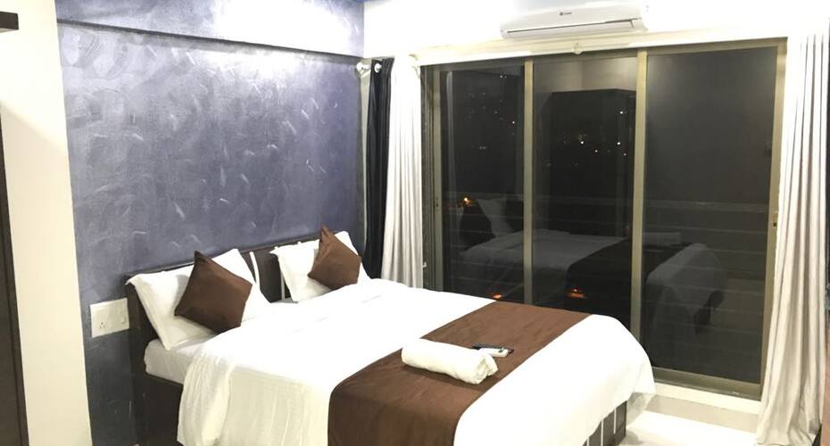 Highrise III Executive Service Apartment, Mumbai 2