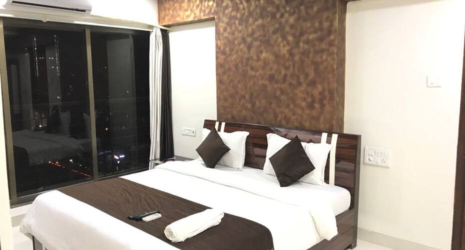 Highrise III Executive Service Apartment, Mumbai 3