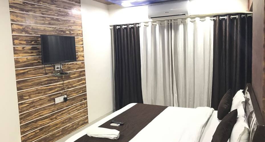 Highrise V Executive Service Apartment, Mumbai 2