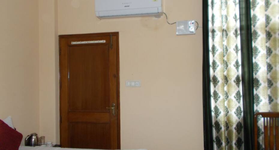 Royal Hospitality, New Delhi 4
