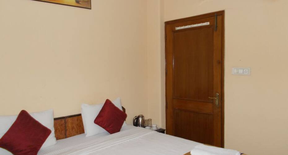 Royal Hospitality, New Delhi 5