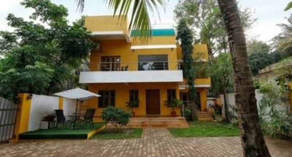 5 Bedroom Luxury Villa-Baga, Goa 1